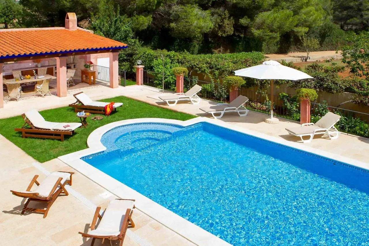 Holiday home Villa Rural Sant Carles de Peralta